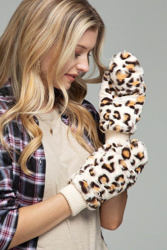 Animal Print Faux Fur Mitten