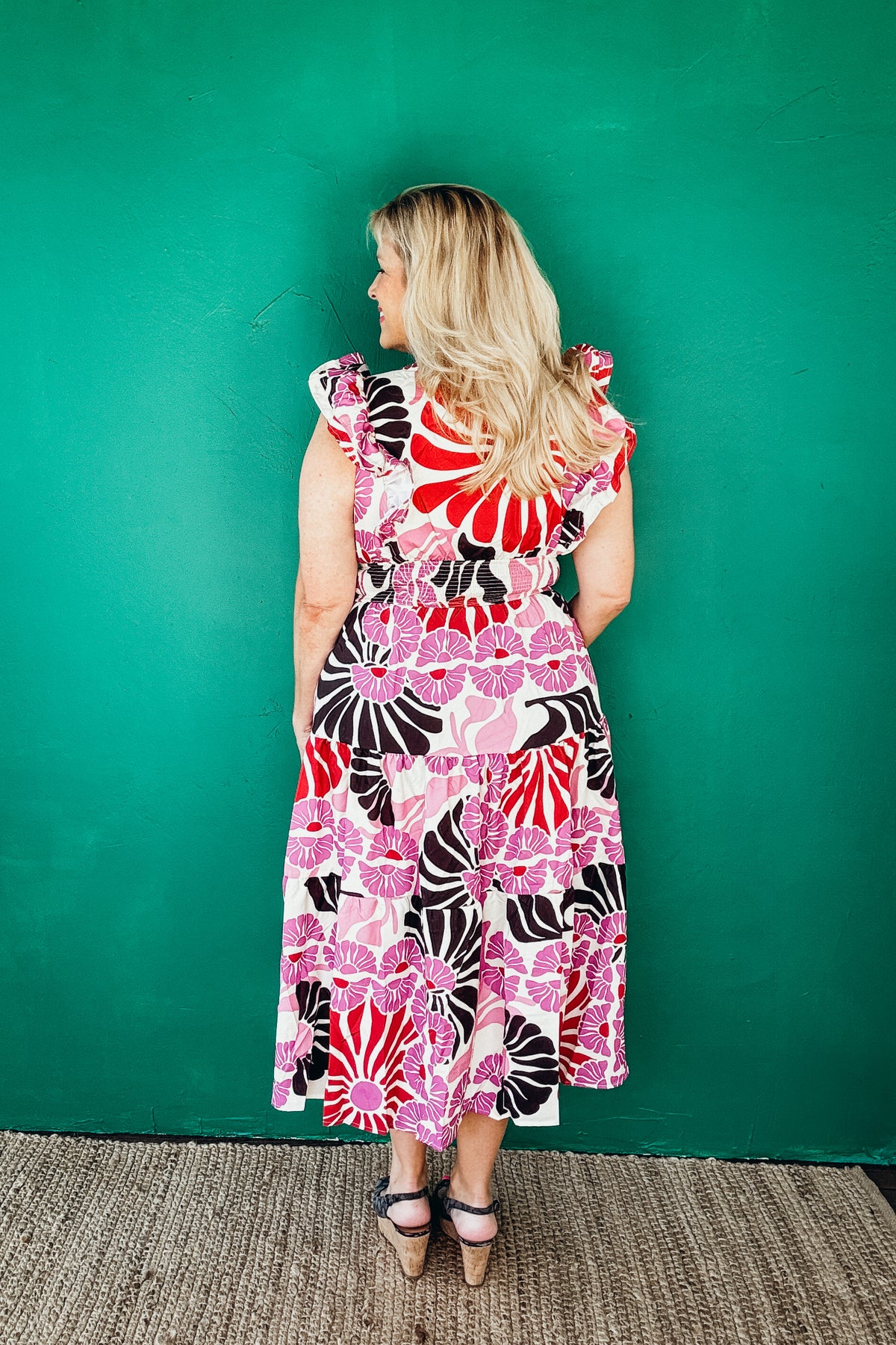 Emmeline Floral Smocked Waist Midi Dress L Emmeline Floral Smocked Waist Midi Dress L