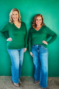Lucy Lightweight Green Sweater