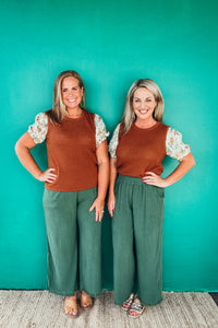 Tabitha Wide Leg Cropped Linen Pants in Palm Green