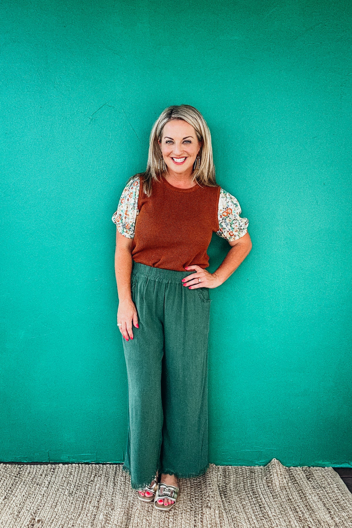 Tabitha Wide Leg Cropped Linen Pants in Palm Green