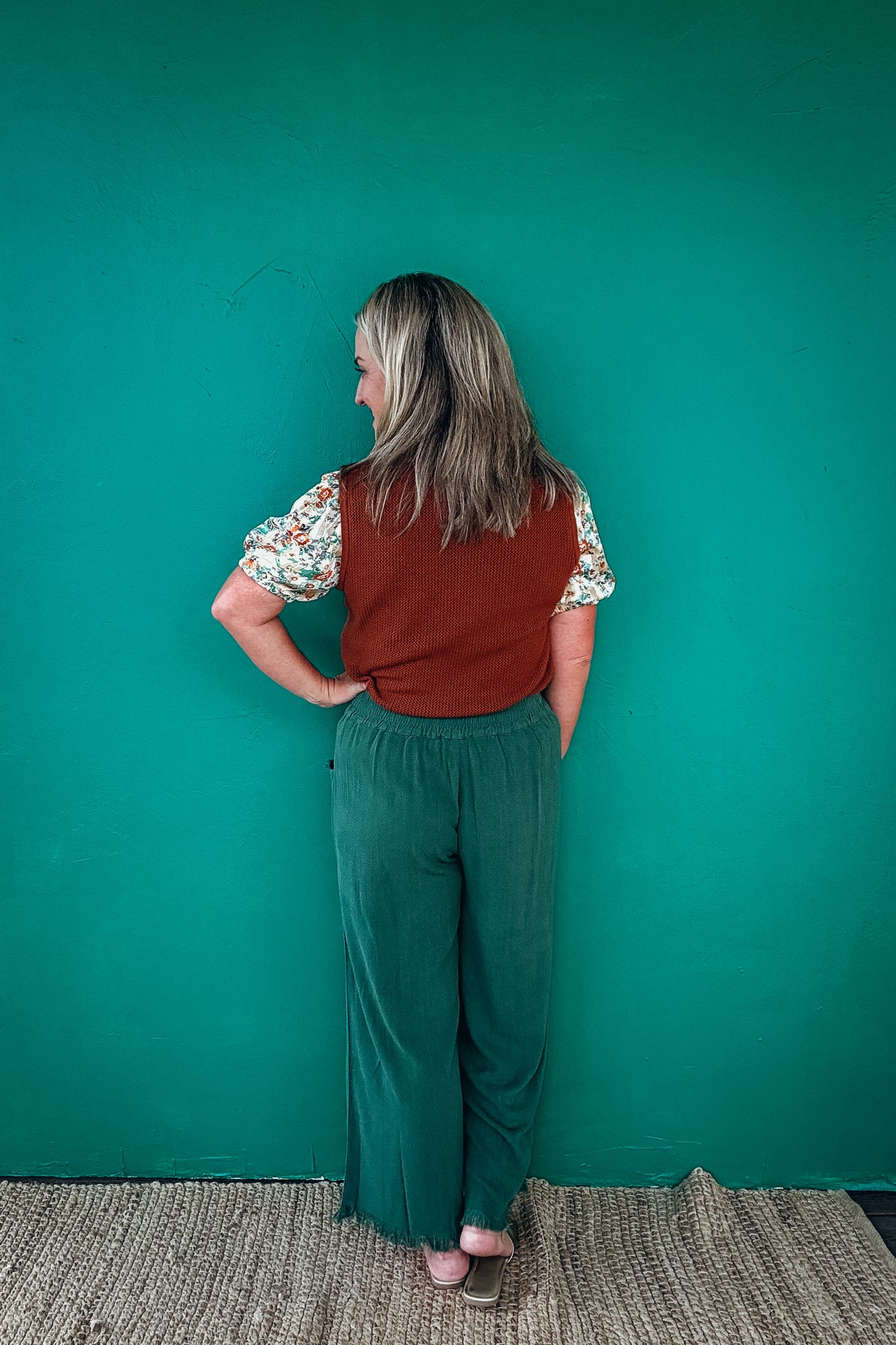 Tabitha Wide Leg Cropped Linen Pants in Palm Green