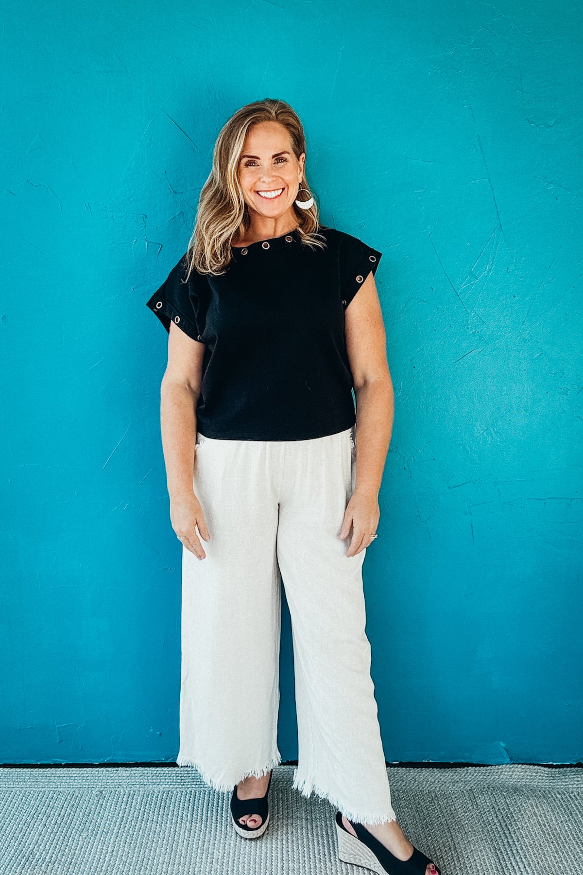 Valencia Solid Short Sleeve Top in Black